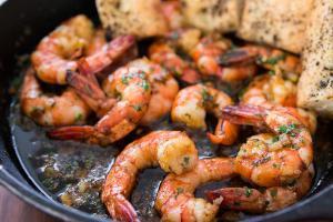 Gambas con ajo - Garnalen met knoflookolie