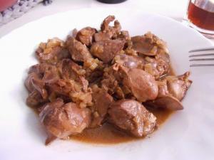 Hígados de pollo en vinagre de jerez - Kippenlevertjes in sherryazijn