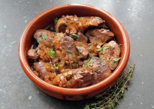 Hígados de pollo al Jerez (3.)- Gebakken kippenlevertjes met sherry