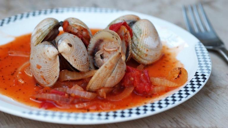 Almejas en Tomate - Venusschelpen in tomatensaus