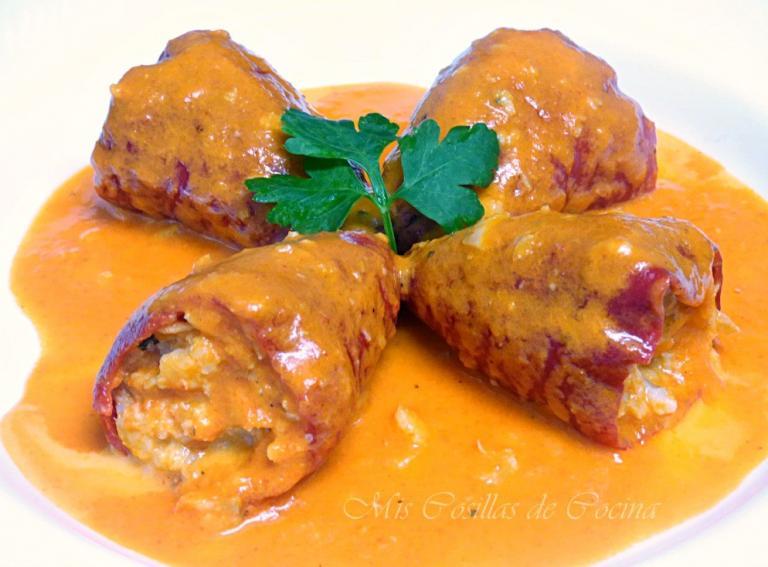 Pimientos del piquillo rellenos de merluza - Gevulde zoete paprika met heek
