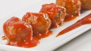 Albondigas con salse de tomate - Albondigas met serrano in tomatensaus