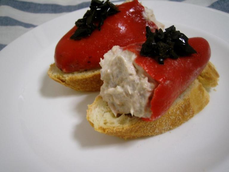 Piquillos con Atun - Paprika gevuld met Tonijn