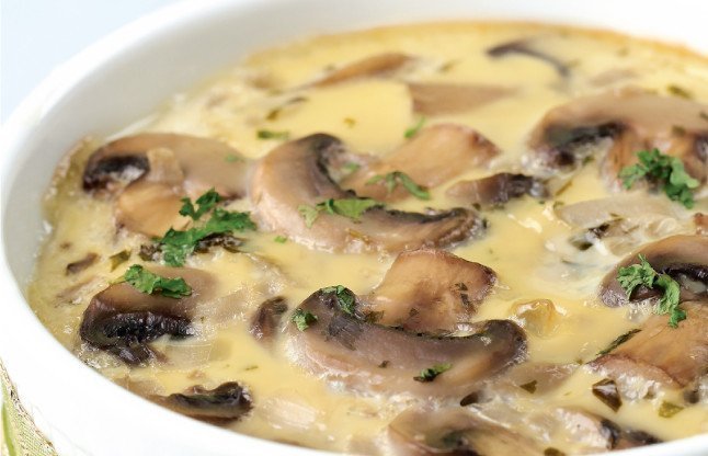 Champigñones a la crema - Champignons in roomsaus