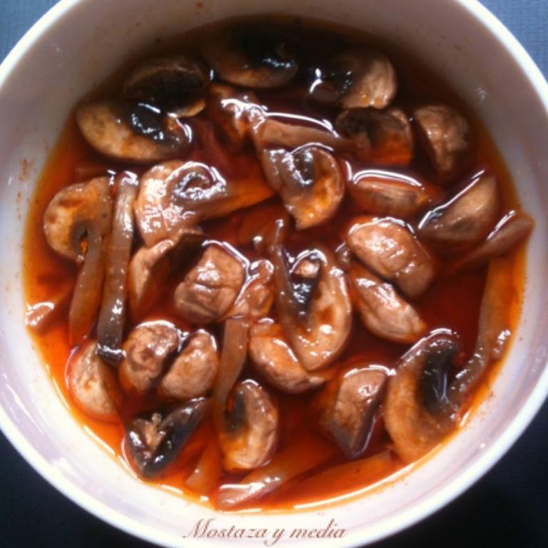 Champiñones en escabeche - Gemarineerde champignons