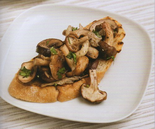 Tostada de Setas - Brood met champignons en alioli