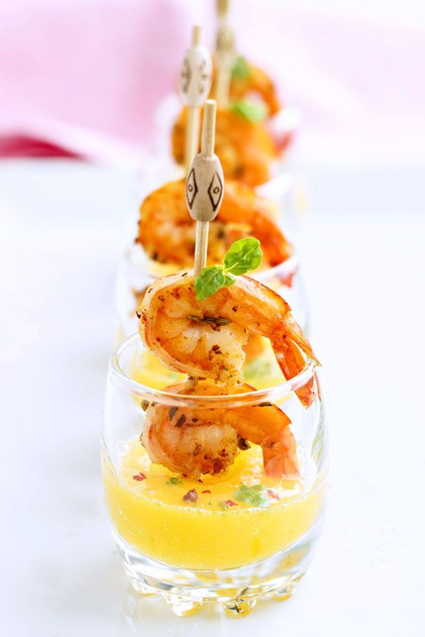 Camarones a la parrilla y puré de mango