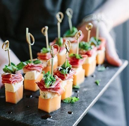 Tapa Melon y Cabrales