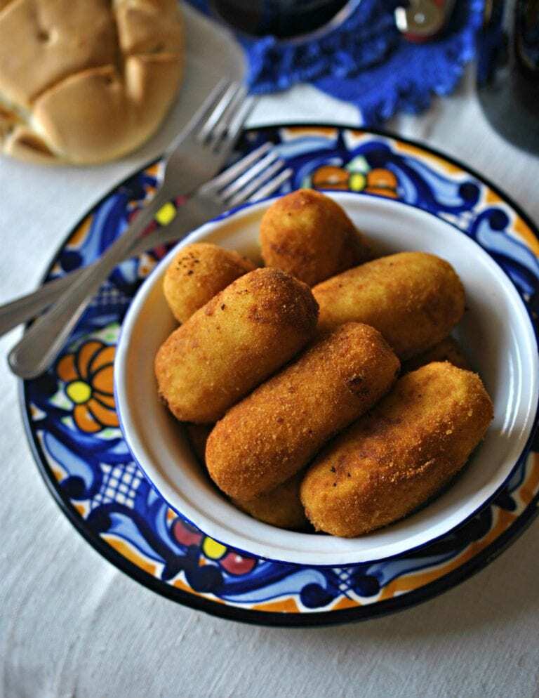 Croquetas de Patata rellenas y Morcilla - Aardappelkroketjes gevuld met Morcilla