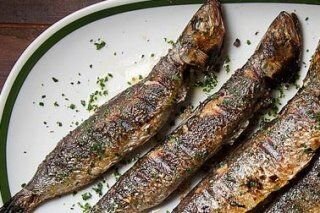 Sardinas al ajo fritas - Gefrituurde knoflooksardientjes